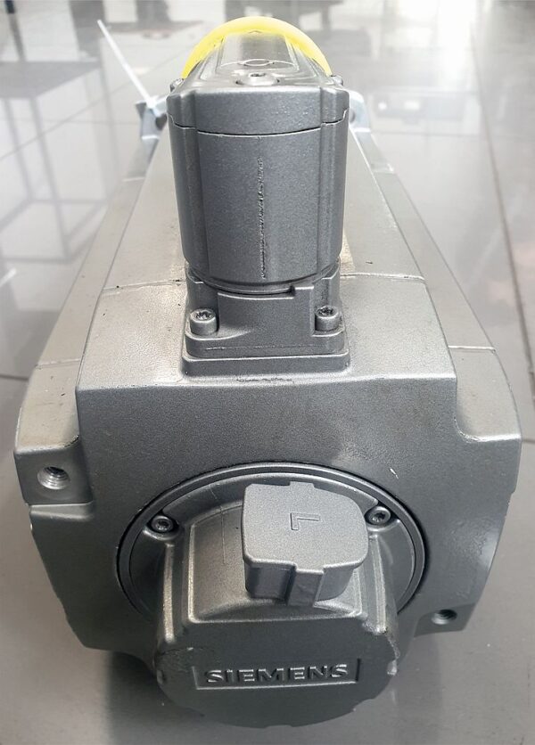 Silnik synchroniczny Siemens Simotics S 1FT7 ( 1FT7086-1AH71-1CH1 ) - obrazek 7